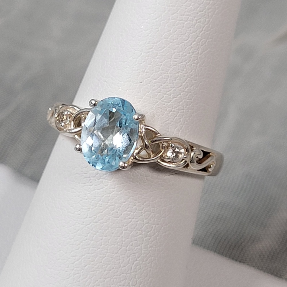 D'joy Sterling Silver Blue Topaz Ring Celtic Knot Style Size 7.25